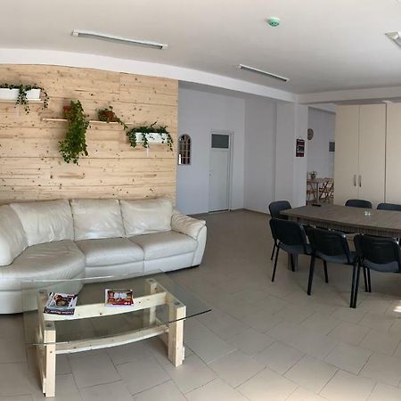 Hotel Nova Residence Бухарест Екстер'єр фото