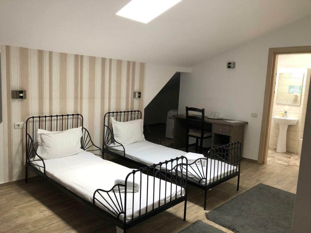 Hotel Nova Residence Бухарест Екстер'єр фото